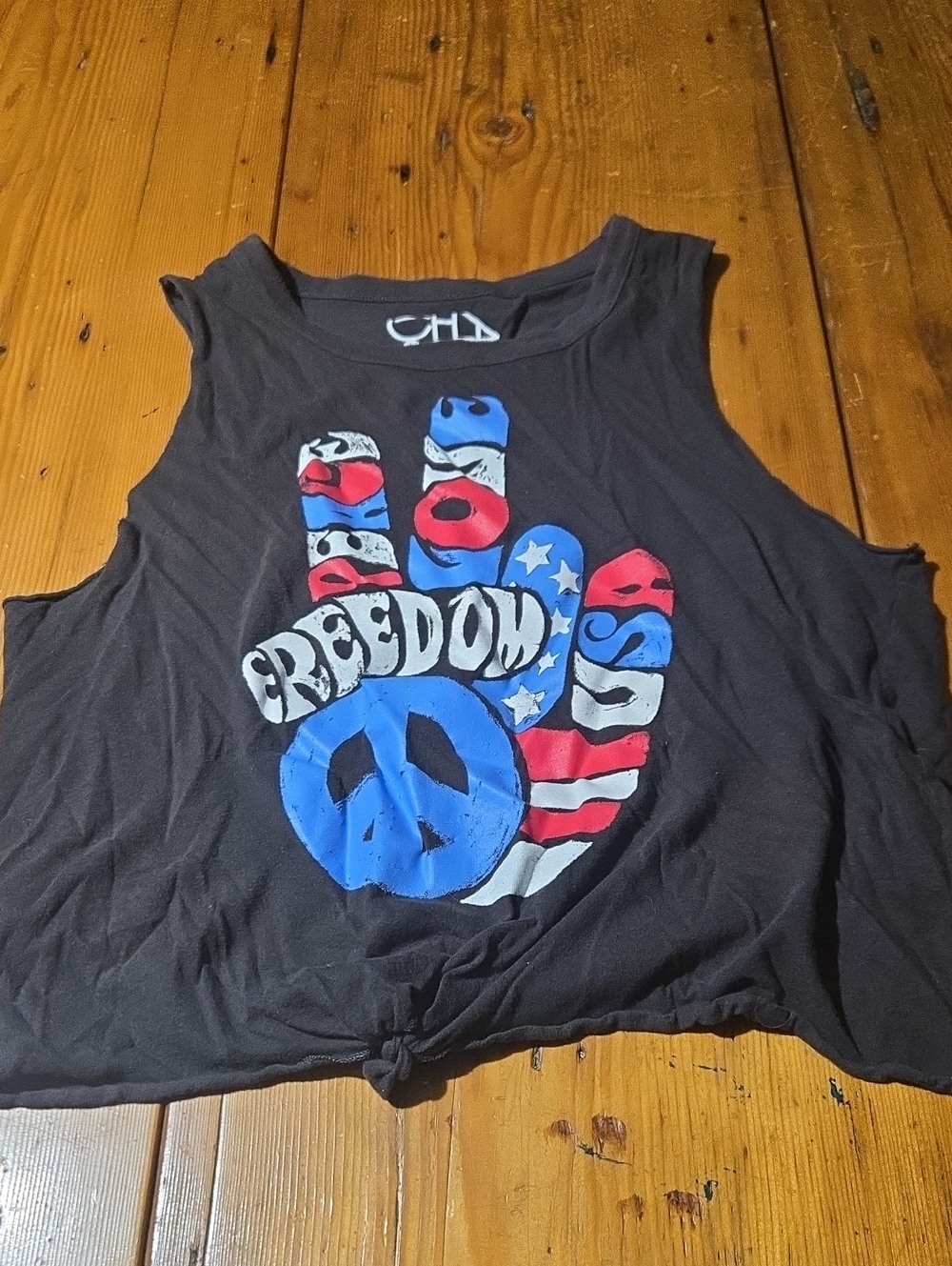 Black Graphic Crop Tank with Peace Hand and 'Freedom' Print Sz L